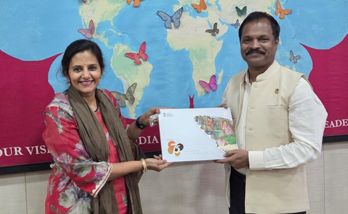 Maharashtra Additional PCCF visits Central Silk Board  